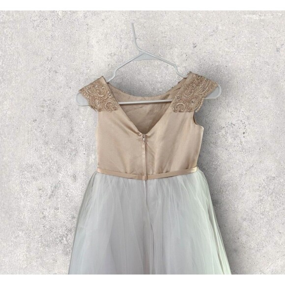 Girls Lace Gold Formal Sleeveless Maxi Gown Ages 8-9 - Picture 5 of 7